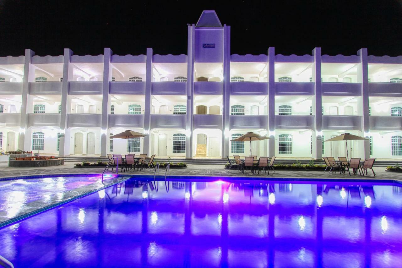 Hotel Splash Inn Альенде Экстерьер фото