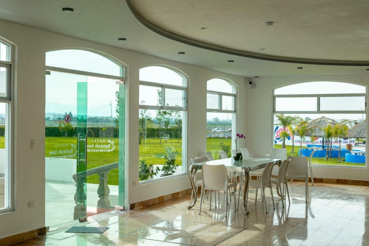 Hotel Splash Inn Альенде Экстерьер фото